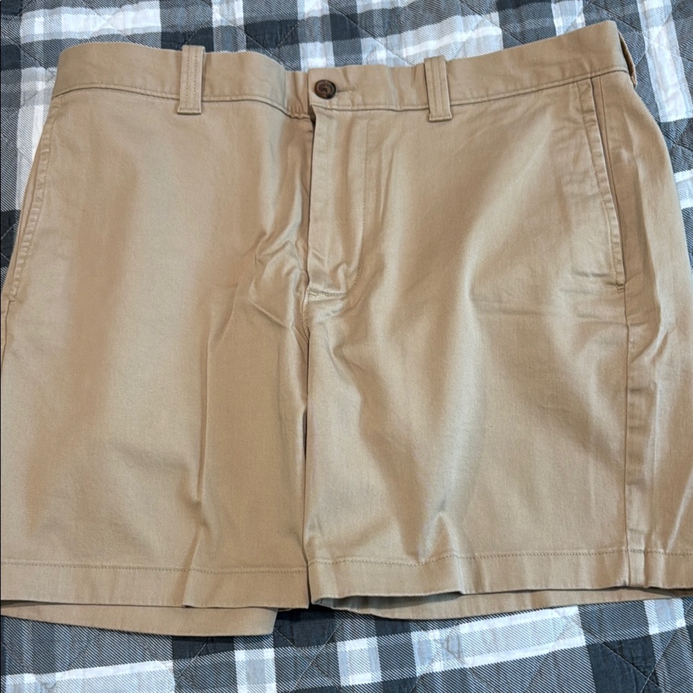 J. Crew Men's Khaki Shorts 34x7